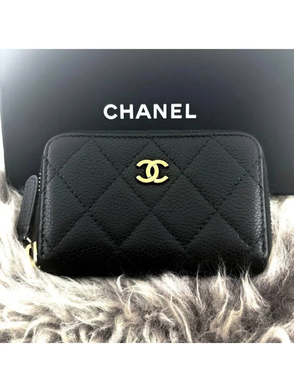 Chanel Wallet Quilted Caviar Round Zip Coin Purse